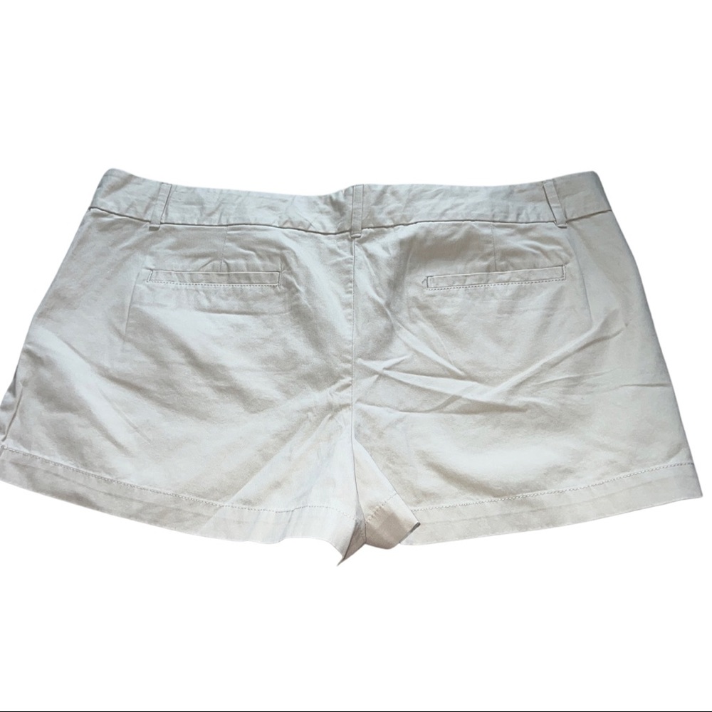 Ann Taylor Loft Khaki Shorts - 18 - Picture 4 of 6